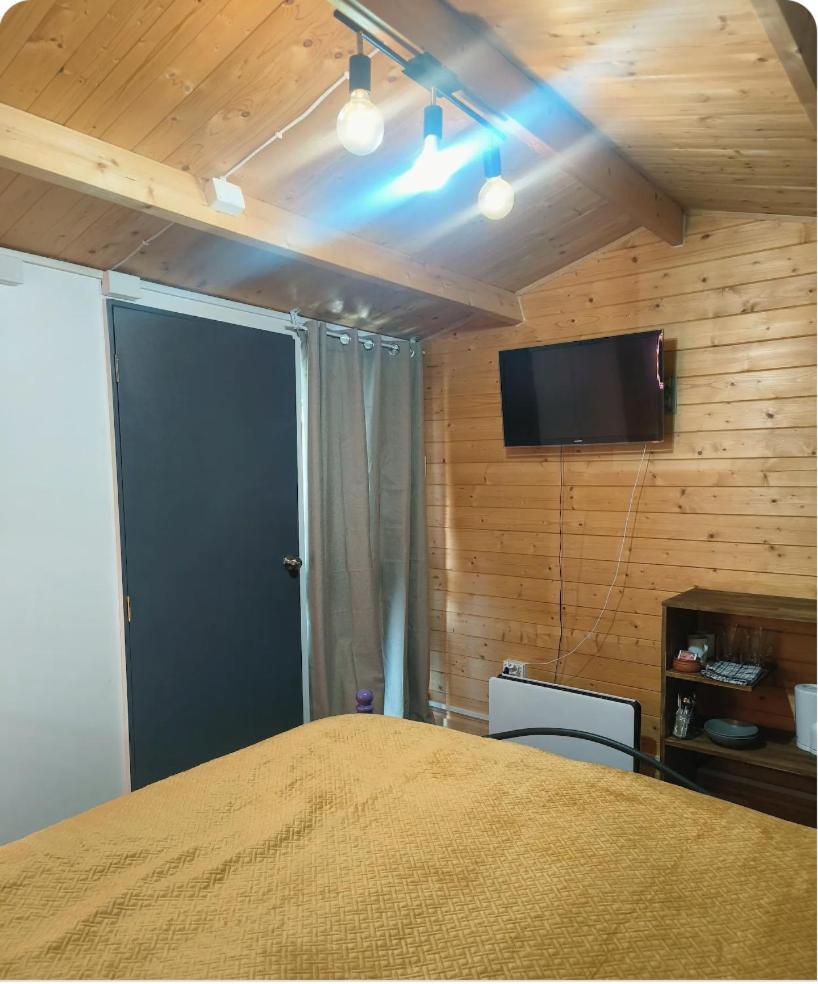 Gorgeous Cabin - Spa Pool! ควีนส์ทาวน์ ภายนอก รูปภาพ